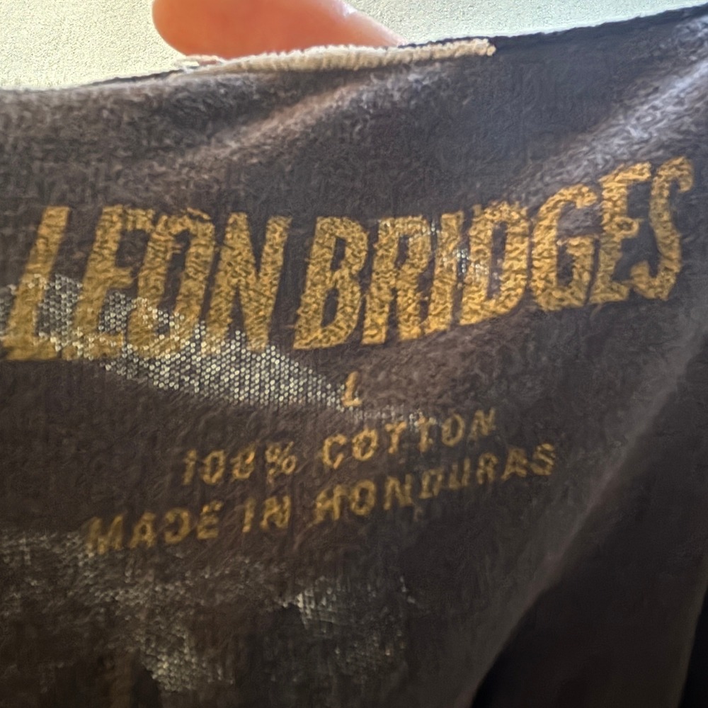 Leon Bridges 2022 US Spring Tour T Shirt Mens L Black Graphic Concert Soul Band - Picture 4 of 6